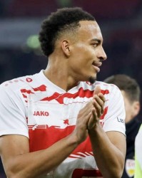 斯图加特高层：沃尔特马德当时很想离队，莱韦林的情况不一样