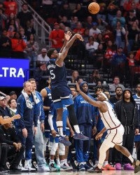 乐鱼官方网站-皮尔斯：爱德华兹已打进MVP候选人行列；森林狼比火箭更强