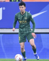 乐鱼网页版-留洋年薪暴跌90%！曝19岁王钰栋获得德甲队青睐 夏窗会走吗？很难