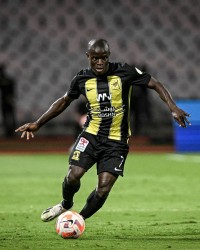 乐鱼官方网站-德天空：费内巴切正在追逐坎特，球员愿意降薪加盟